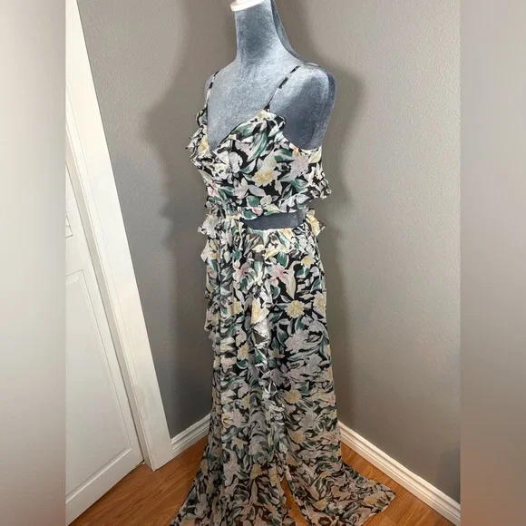 ASTR The Label Palace Floral Cutout Maxi Dress Size L - Picture 7 of 16